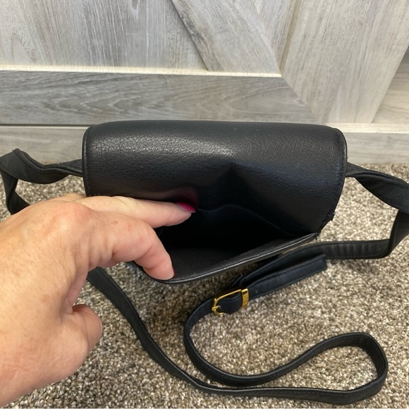 All Leather Compartmentalism Crossbody Travel Vacation Shoulder Bag - Picture 5 of 12